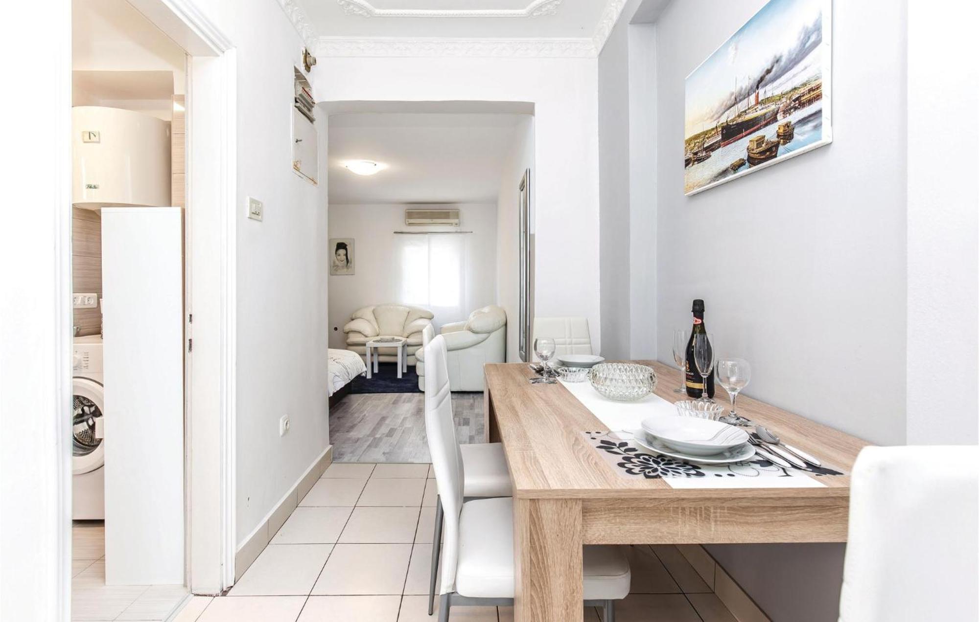 Stunning Apartment In Kostrena With Kitchen Kültér fotó